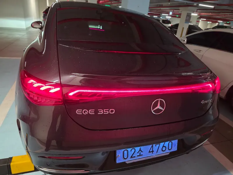 Mercedes-Benz EQE