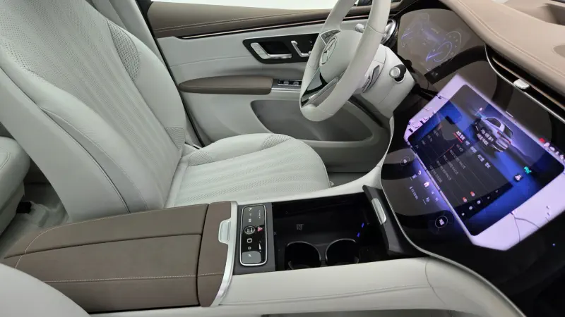 Mercedes-Benz EQS SUV