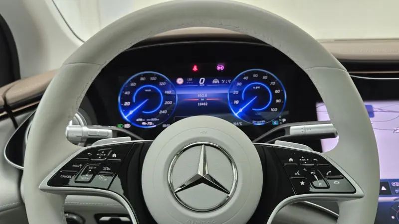 Mercedes-Benz EQS SUV