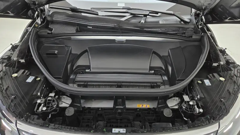 Mercedes-Benz EQS SUV