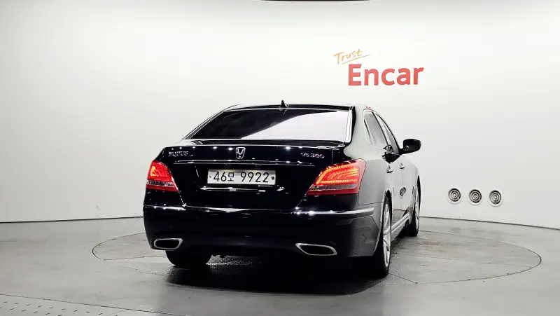 Hyundai Equus