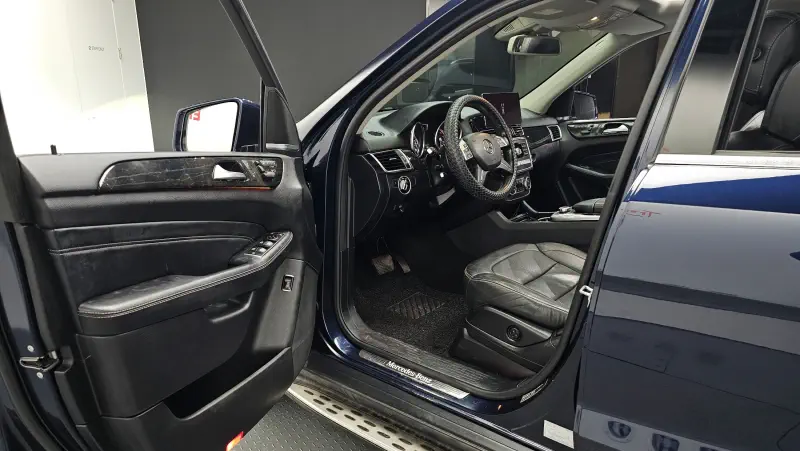 Mercedes-Benz M-class