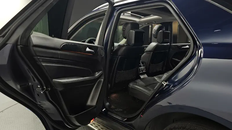 Mercedes-Benz M-class