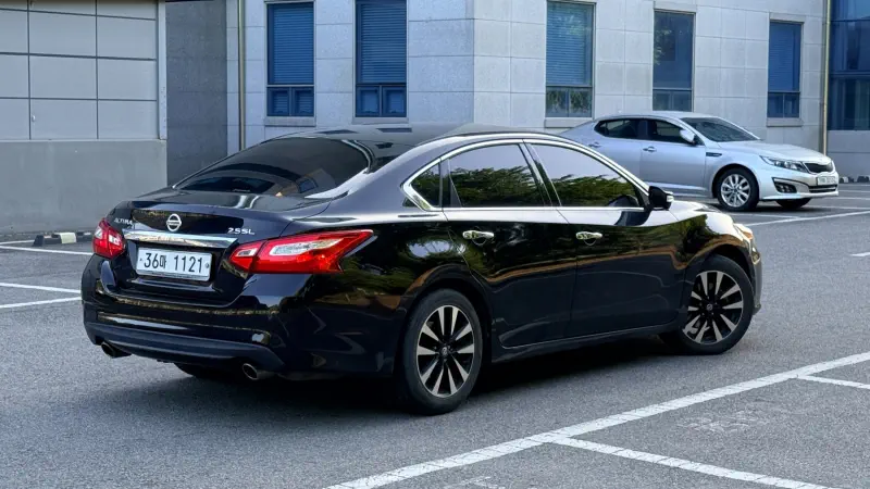Nissan Altima