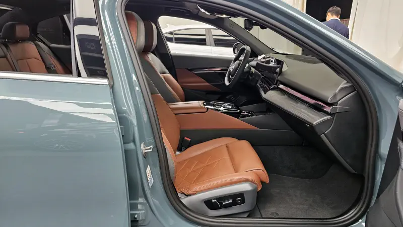 BMW i5