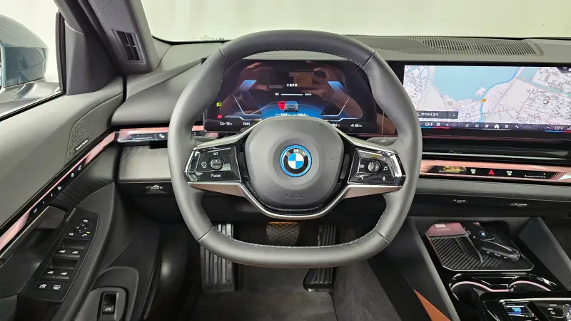BMW i5