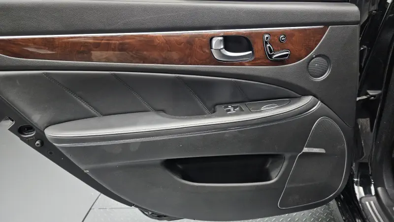 Hyundai Equus