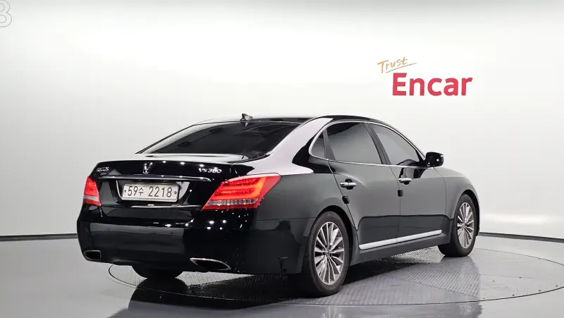Hyundai Equus