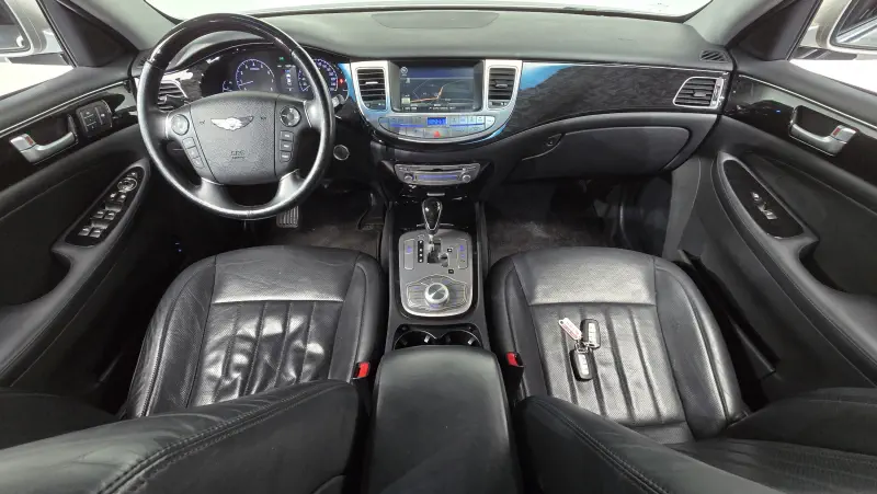 Hyundai Genesis