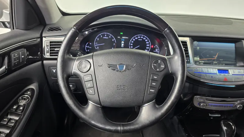 Hyundai Genesis
