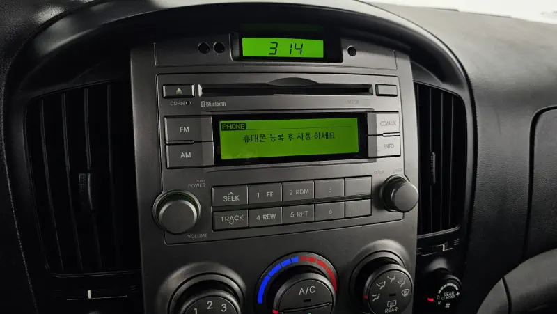 Hyundai Grand Starex