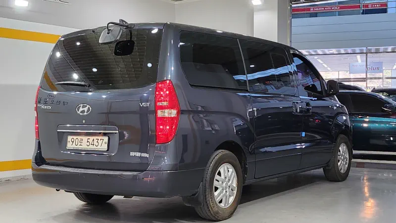 Hyundai Grand Starex