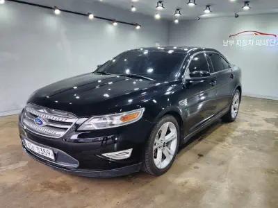 Ford Taurus