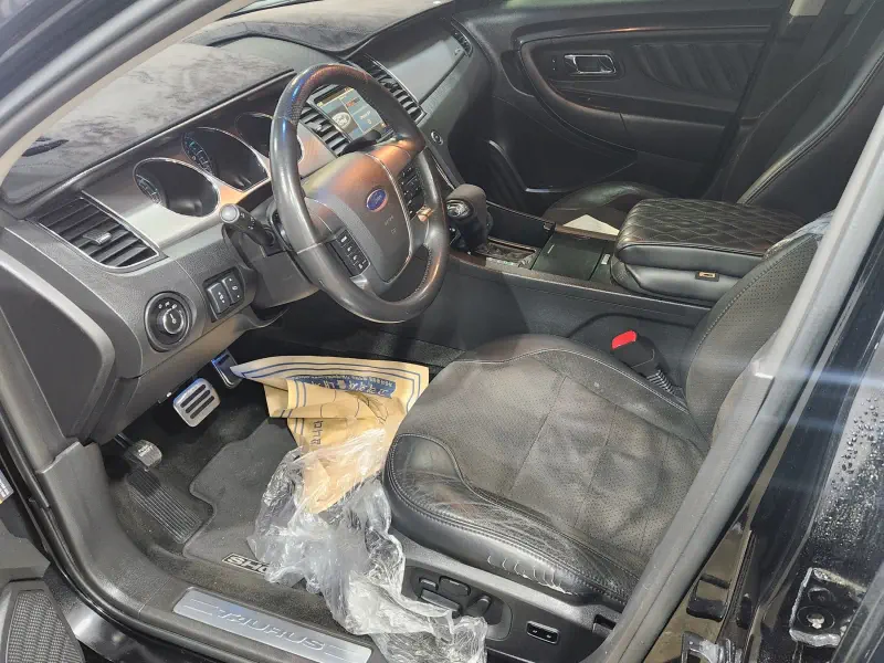 Ford Taurus
