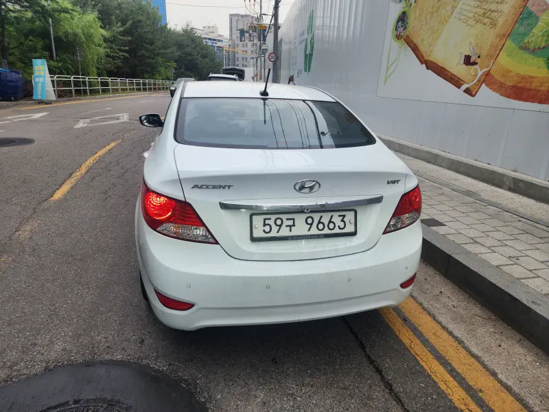 Hyundai Accent