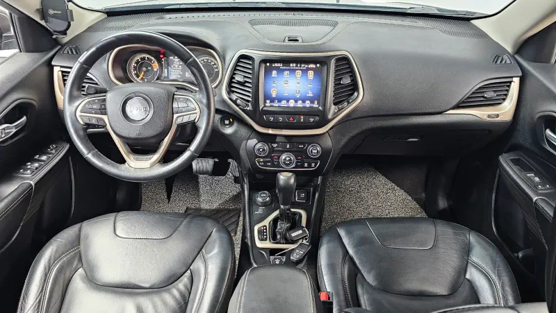 Jeep Cherokee