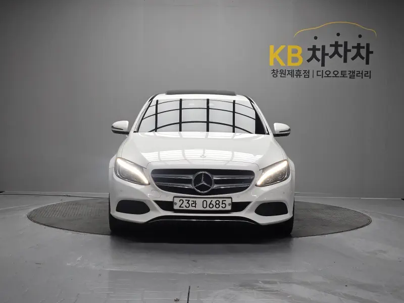 Mercedes-Benz C-Class