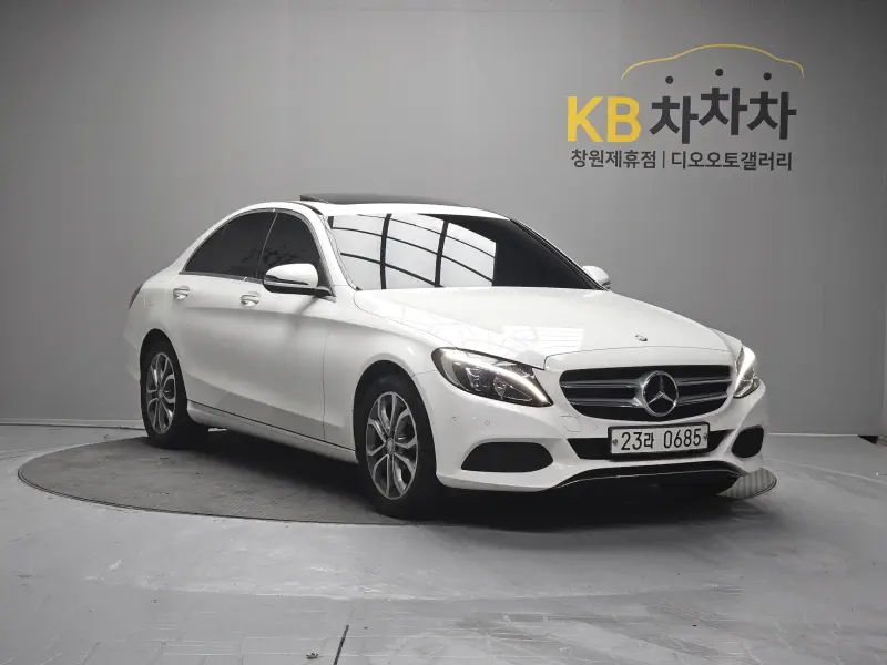 Mercedes-Benz C-Class