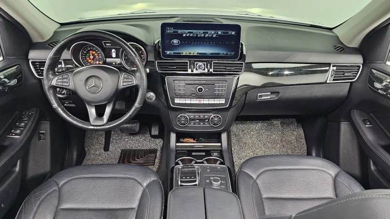 Mercedes-Benz GLE-Class