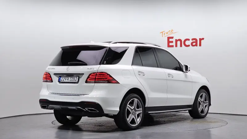 Mercedes-Benz GLE-Class