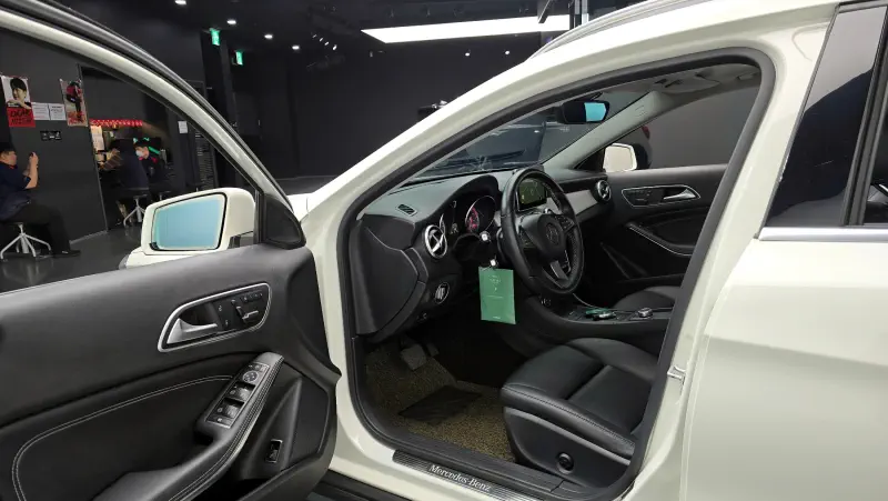 Mercedes-Benz GLA-Class