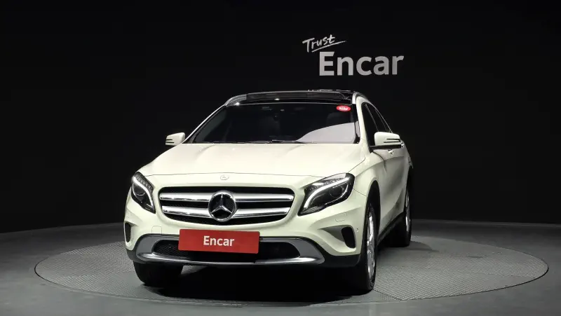 Mercedes-Benz GLA-Class