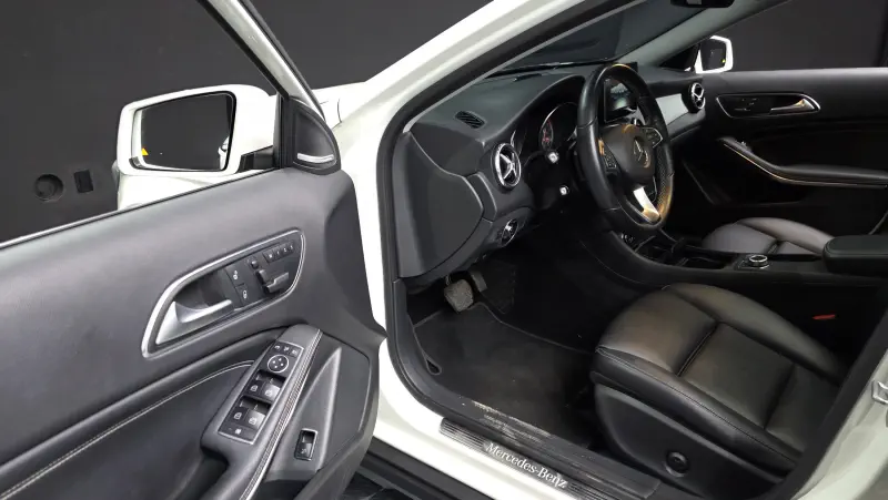 Mercedes-Benz GLA-Class