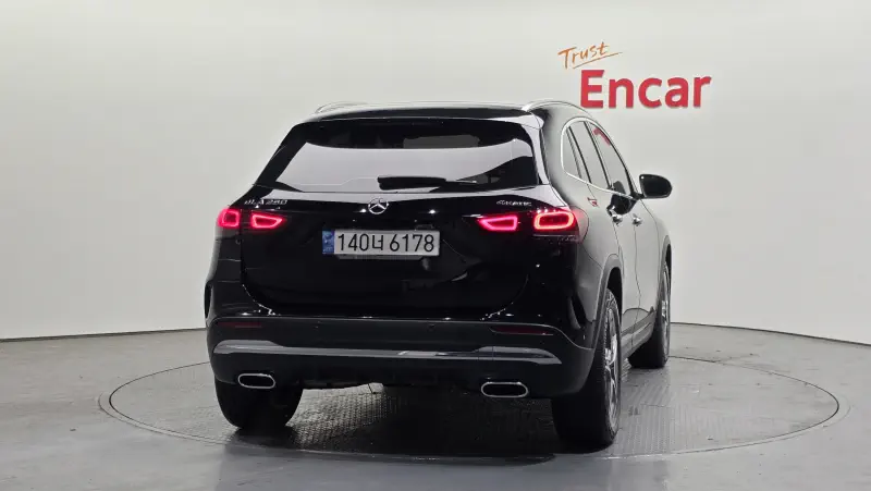 Mercedes-Benz GLA-Class