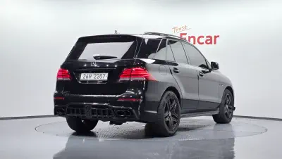 Mercedes-Benz M-class