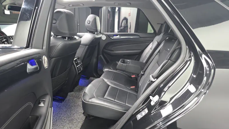 Mercedes-Benz M-class
