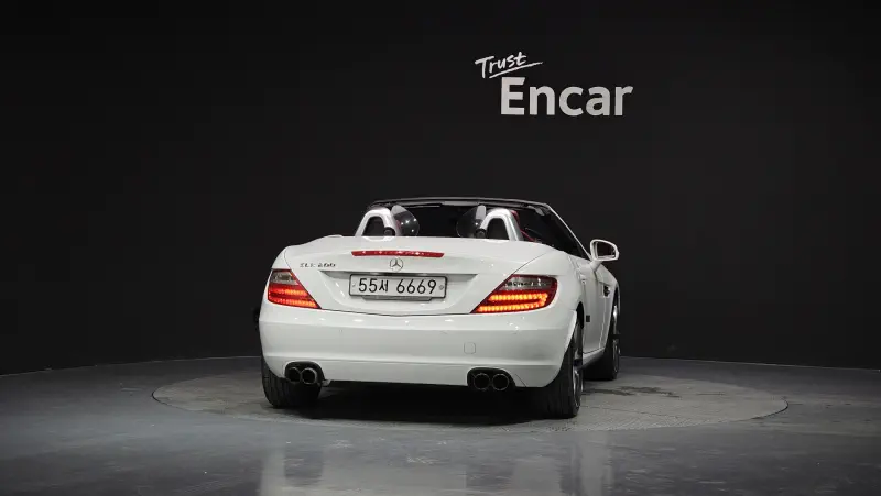 Mercedes-Benz SLK-Class