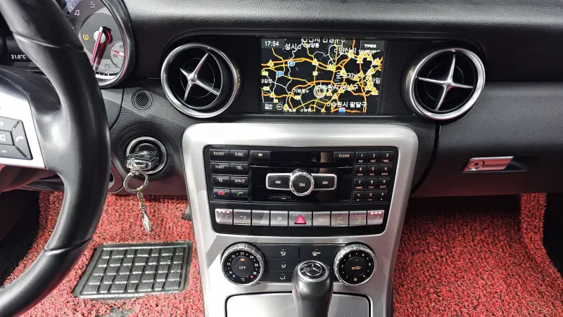Mercedes-Benz SLK-Class