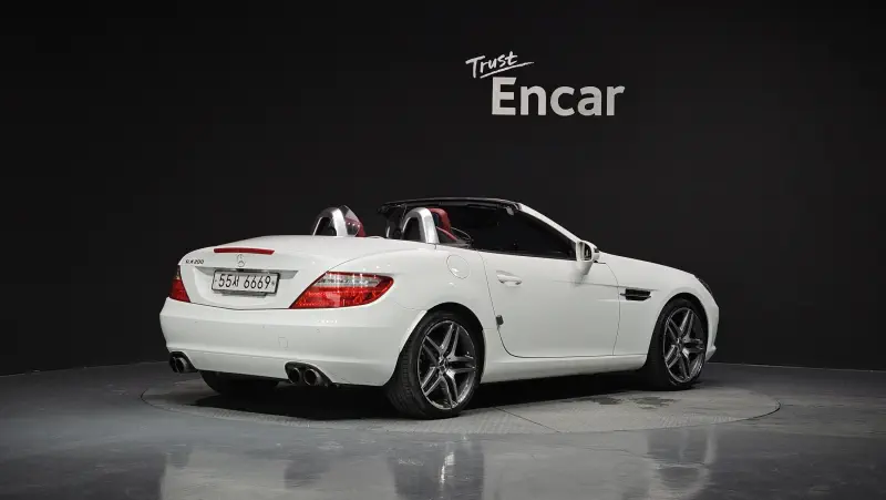 Mercedes-Benz SLK-Class