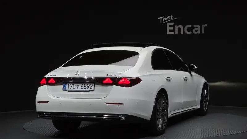 Mercedes-Benz E-Class
