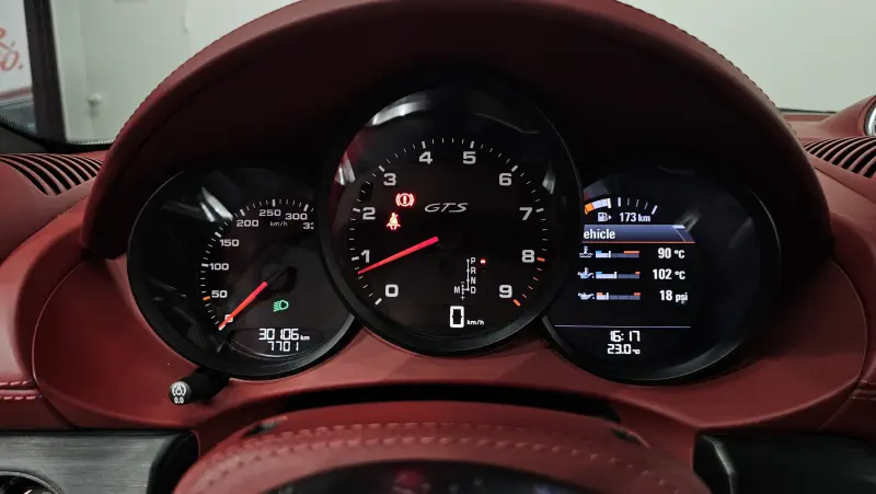 Porsche Cayman