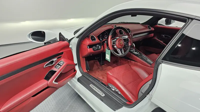 Porsche Cayman