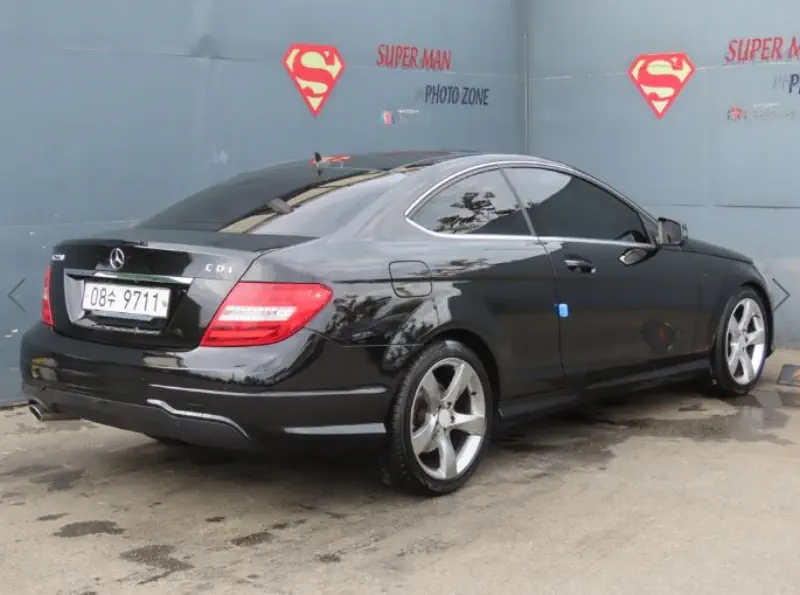 Mercedes-Benz C-Class