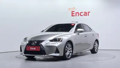 Lexus IS200t