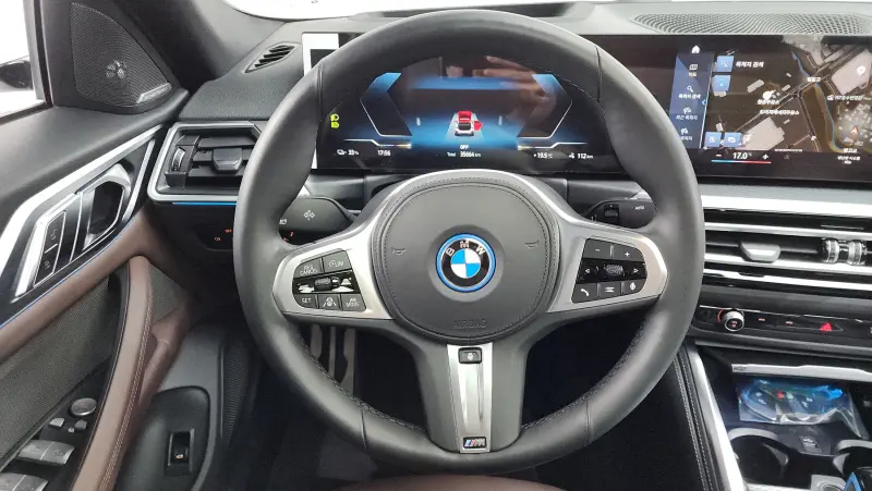 BMW i4