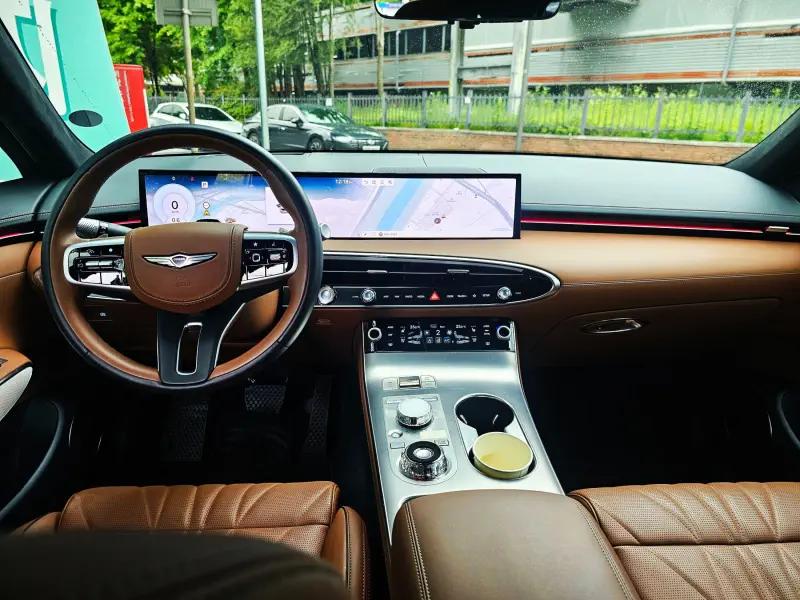 Genesis GV70