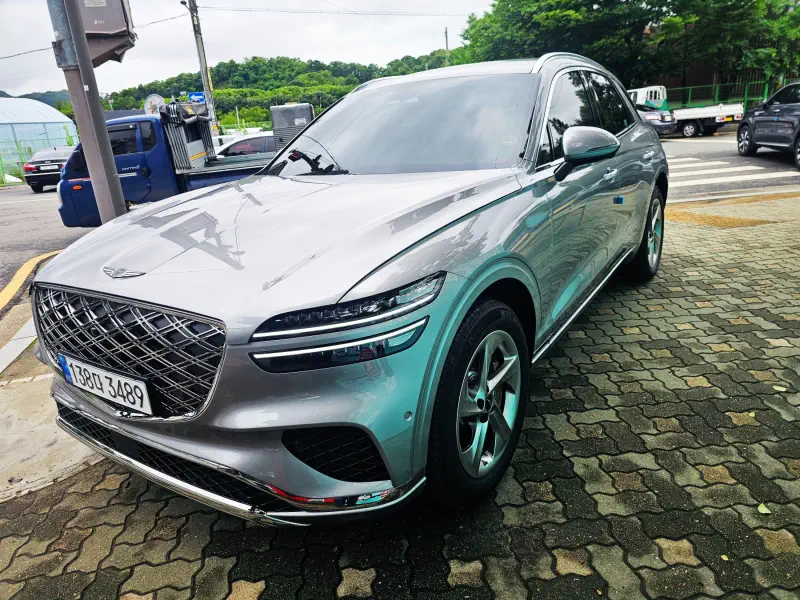 Genesis GV70