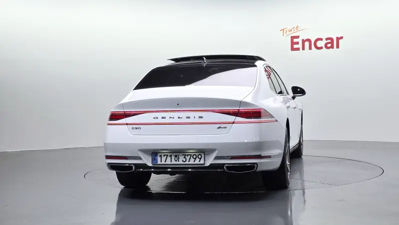 Genesis G90