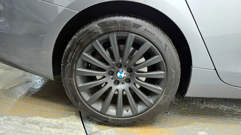 BMW 5-Series Gran Turismo