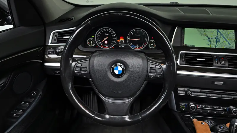 BMW 5-Series Gran Turismo