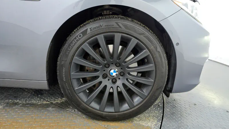 BMW 5-Series Gran Turismo