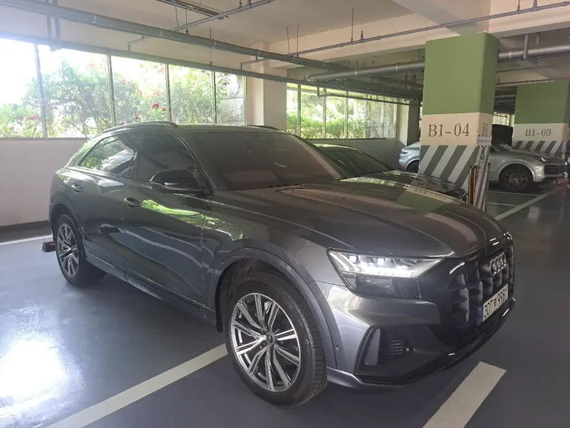 Audi Q8