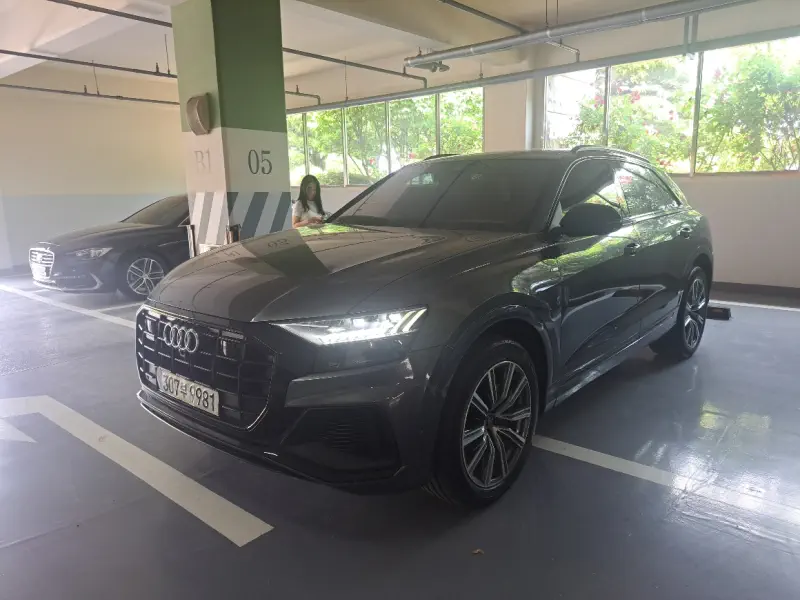 Audi Q8