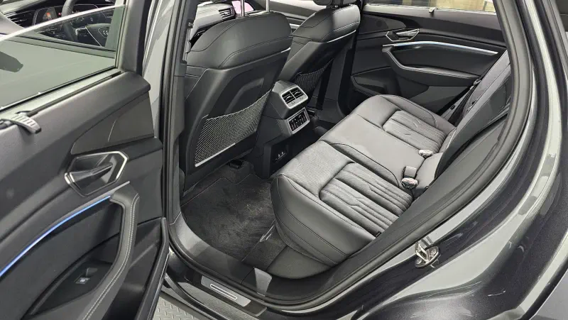 Audi Sq8 E-Tron