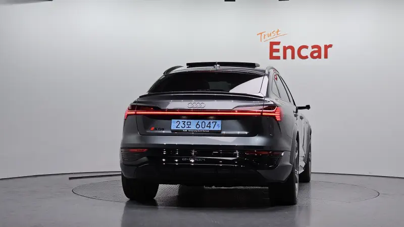 Audi Sq8 E-Tron