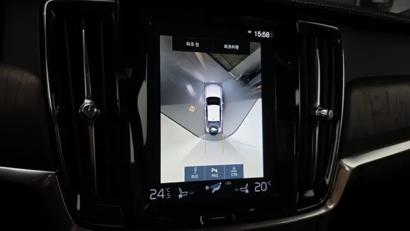 Volvo S90